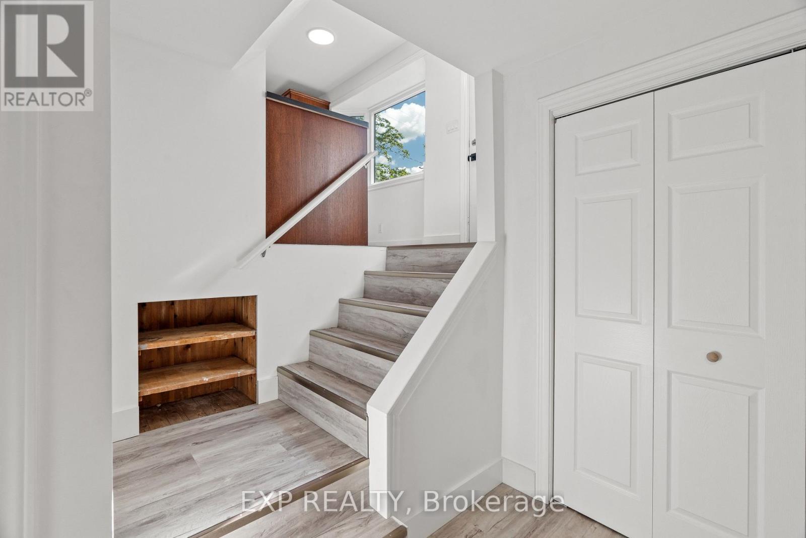 Single Family House for Sale in  WILLIAM E STREET North Middlesex (Parkhill) 