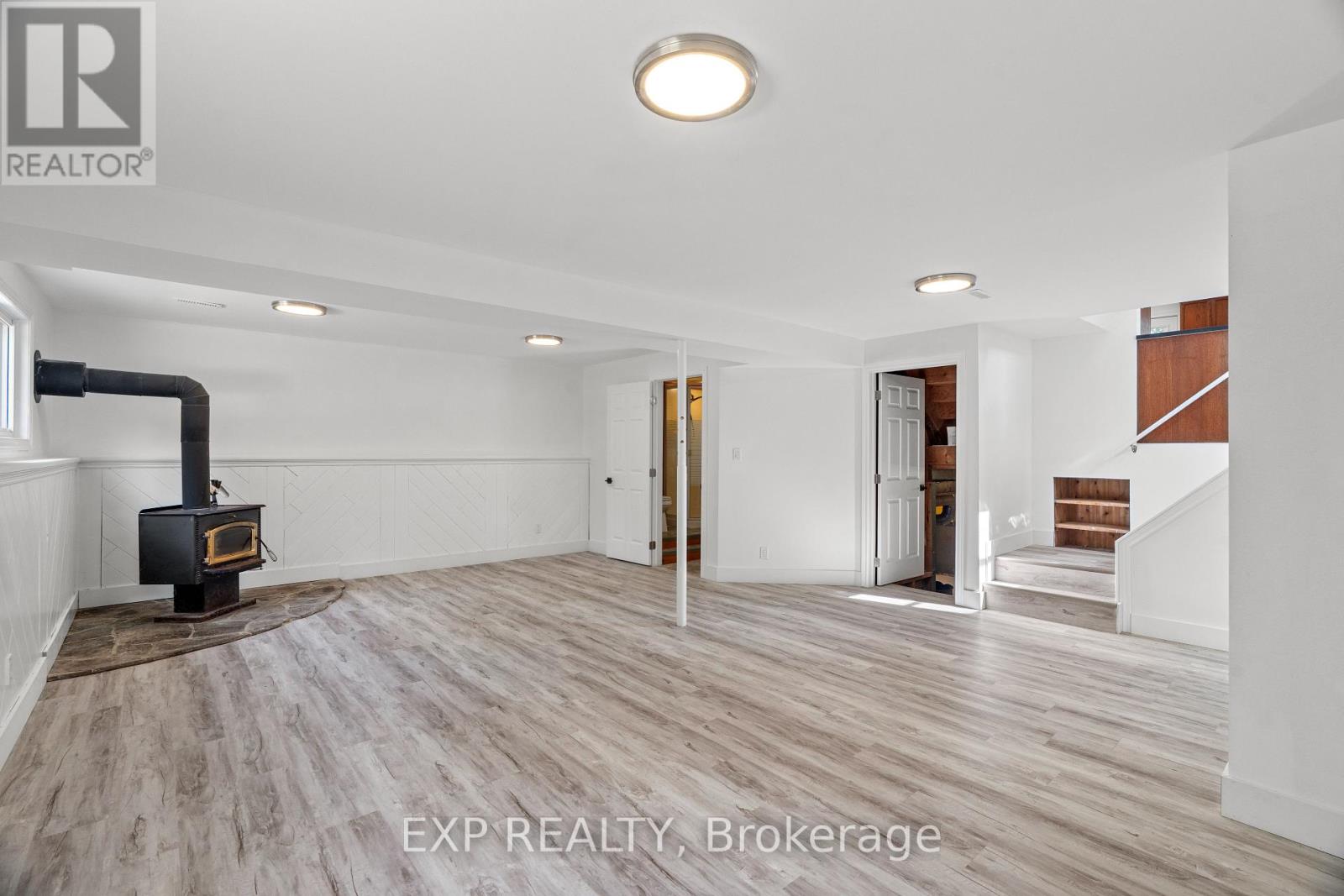 Single Family House for Sale in  WILLIAM E STREET North Middlesex (Parkhill) 