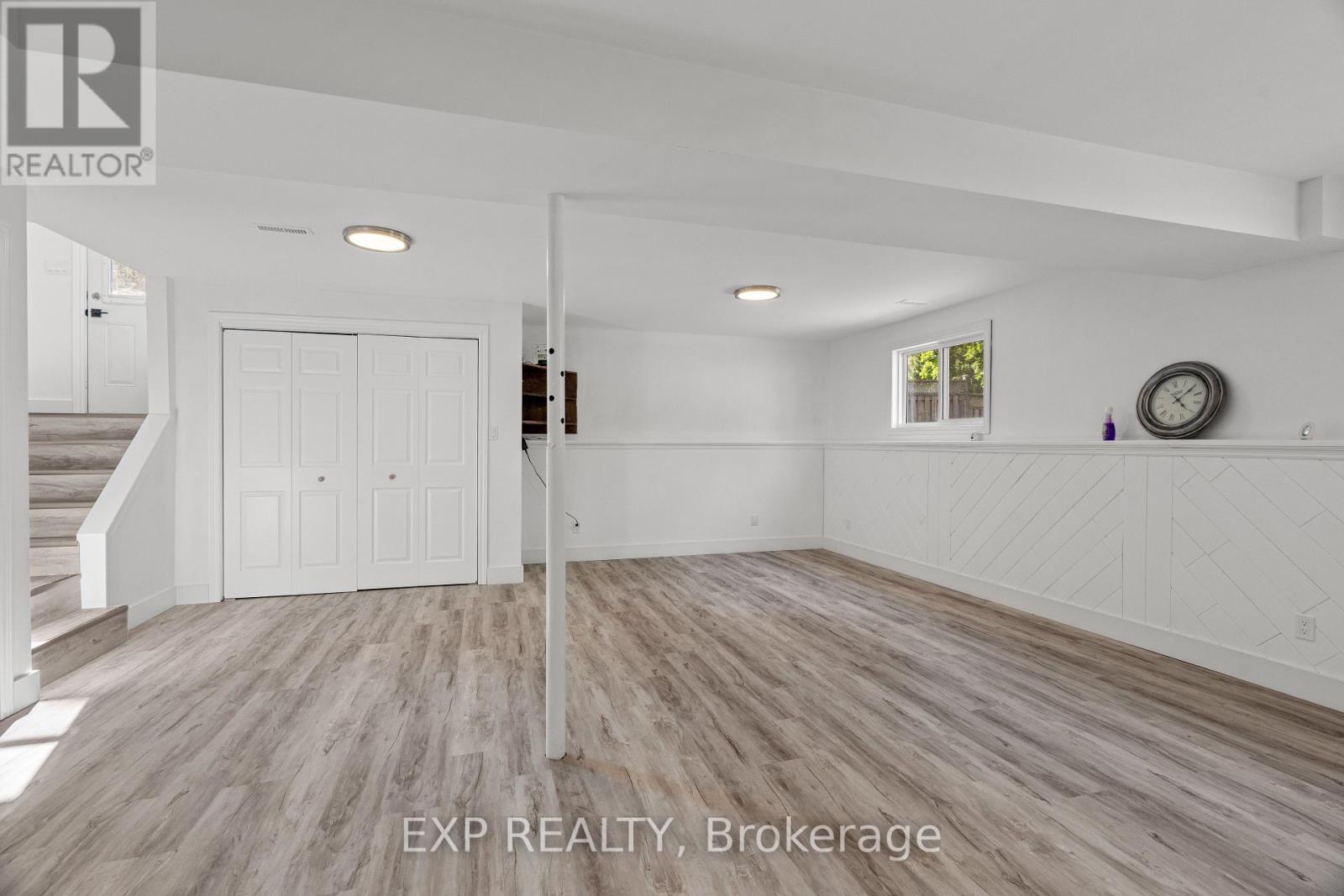 Single Family House for Sale in  WILLIAM E STREET North Middlesex (Parkhill) 