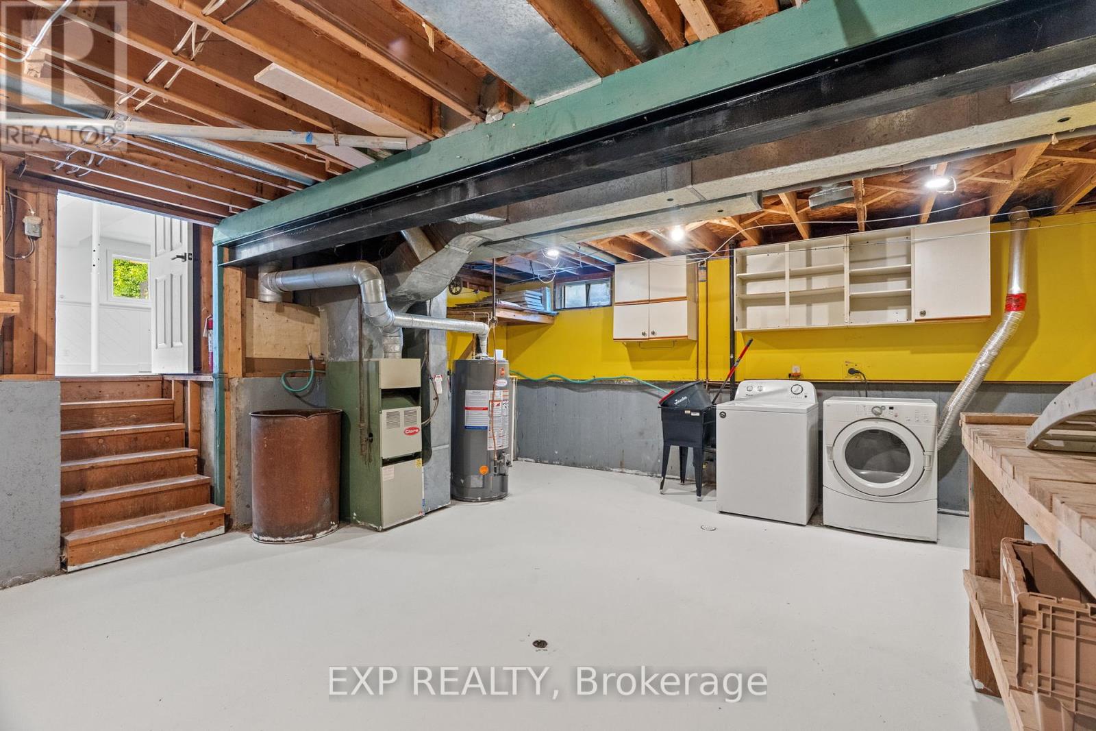 Single Family House for Sale in  WILLIAM E STREET North Middlesex (Parkhill) 