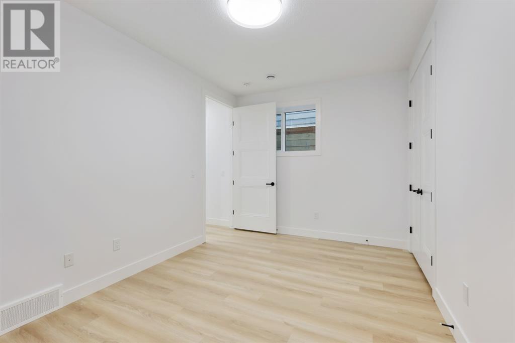 Single Family House for Sale in   Street NW Capitol Hill Calgary 