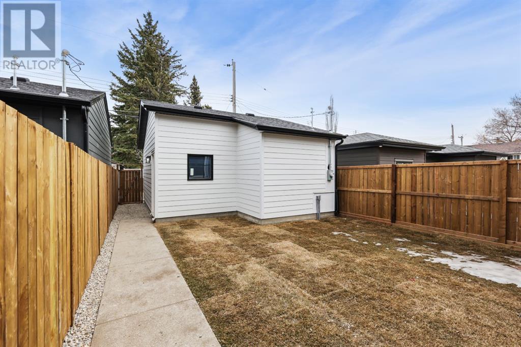 Single Family House for Sale in   Street NW Capitol Hill Calgary 