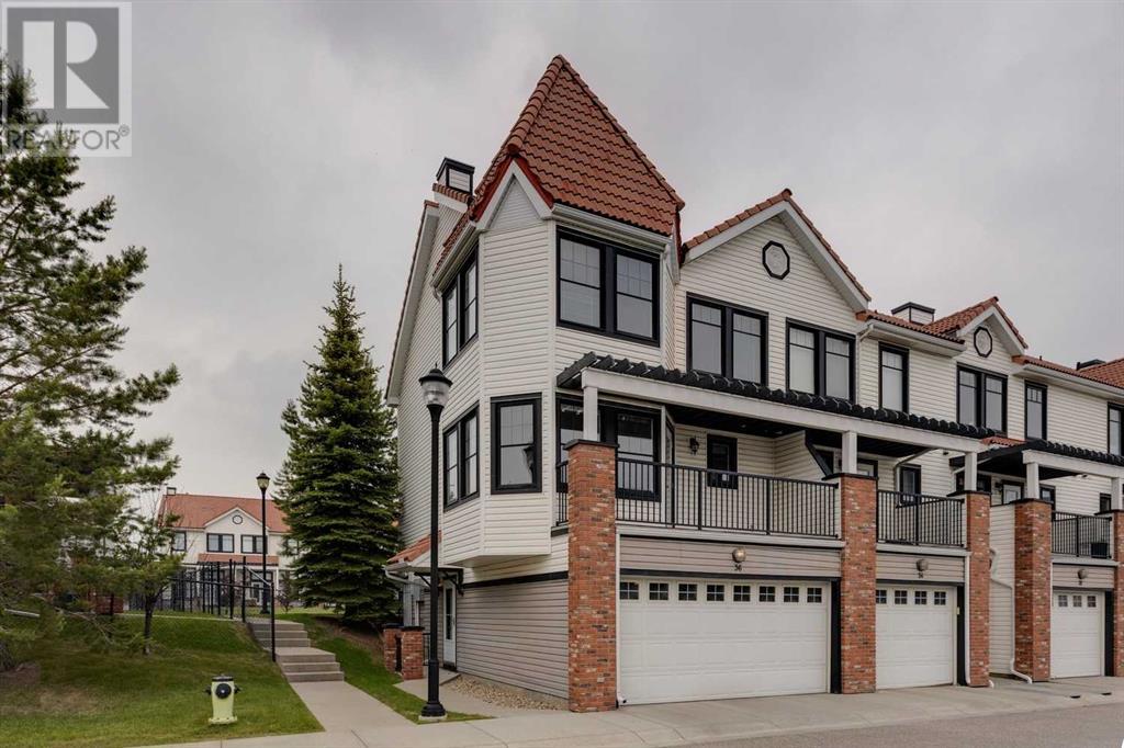 36 Royal Oak Lane NW, Calgary, Alberta
