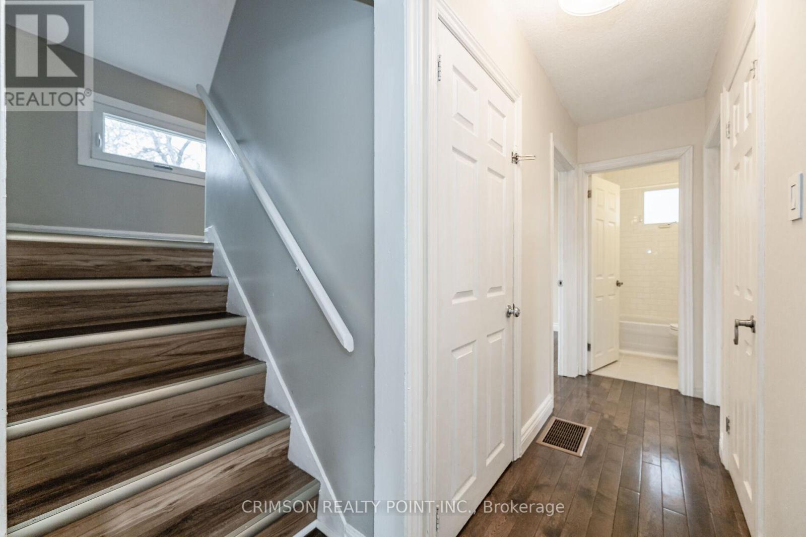 Photo 32 of 42 East 11 Th Street, Hamilton ON