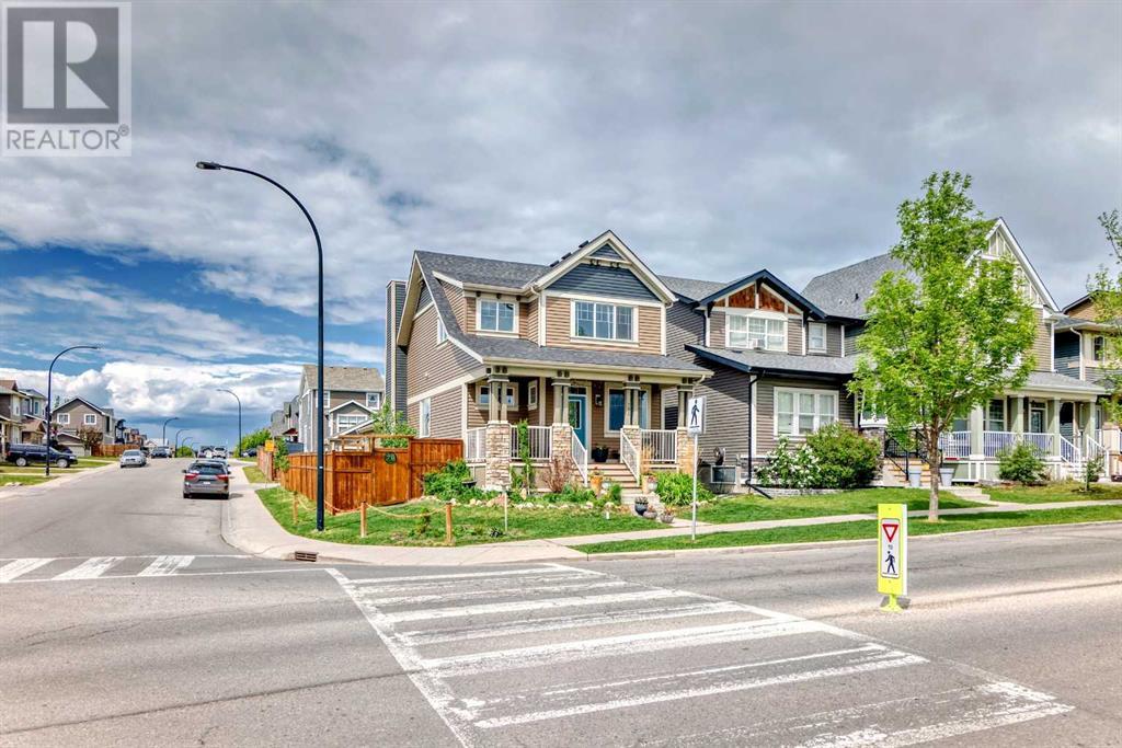 Single Family House for Sale in  Evanston Drive NW Evanston Calgary 