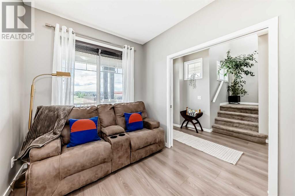 Single Family House for Sale in  Evanston Drive NW Evanston Calgary 