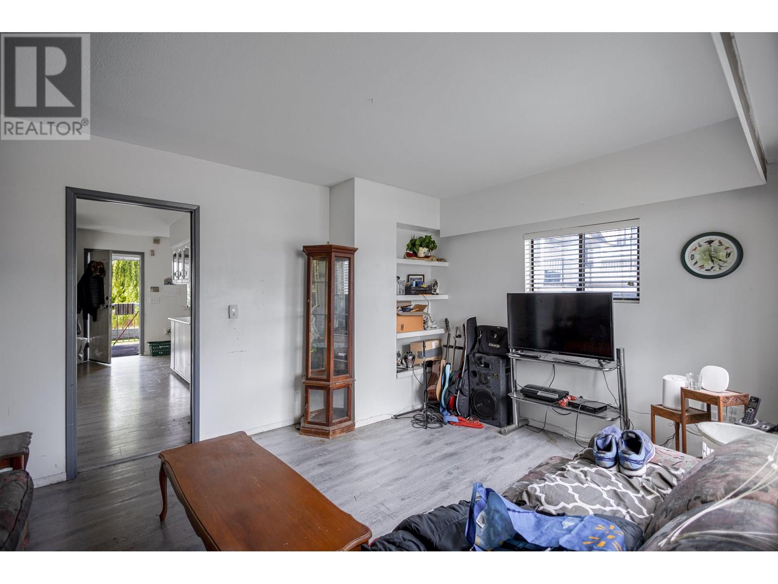 Photo 13 of 316 Pembina Street, New Westminster BC