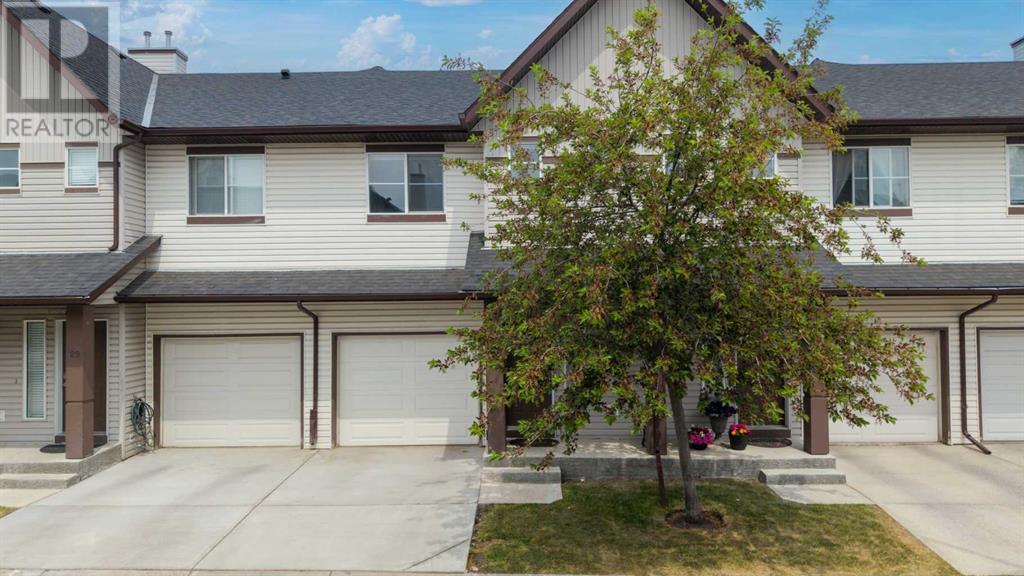 25 Everridge Gardens SW, Calgary, Alberta