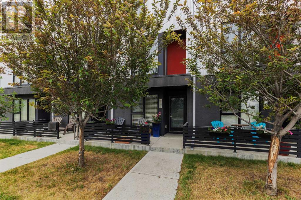 7040 34 Avenue NW, Calgary, Alberta