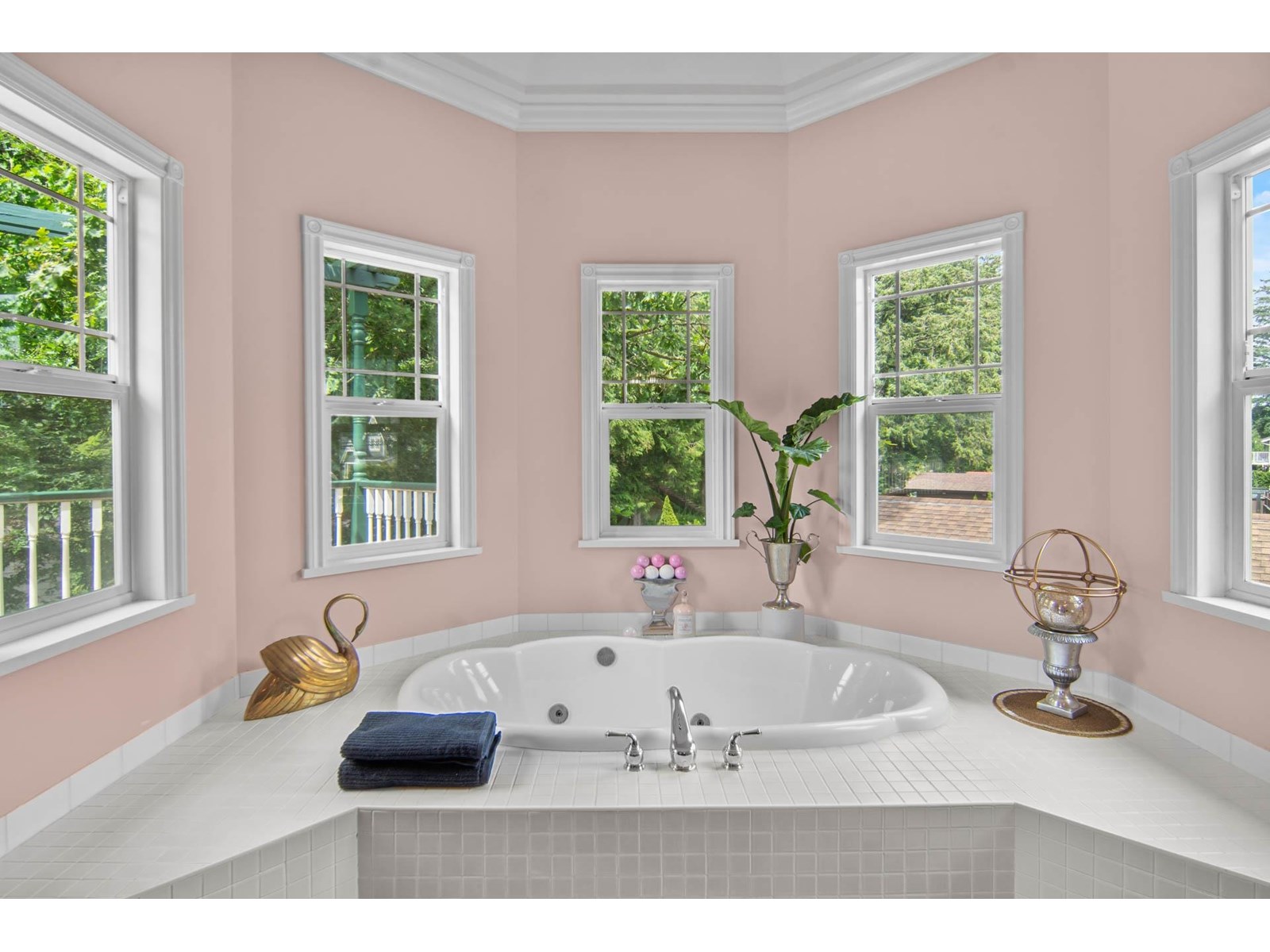 864 HOT SPRINGS ROAD, Harrison Hot Springs, Harrison Hot Springs