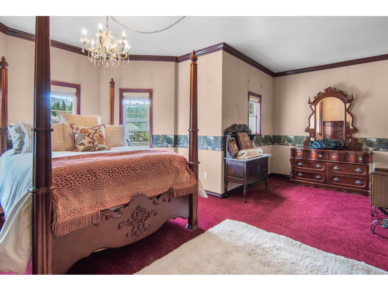 864 HOT SPRINGS ROAD, Harrison Hot Springs, Harrison Hot Springs