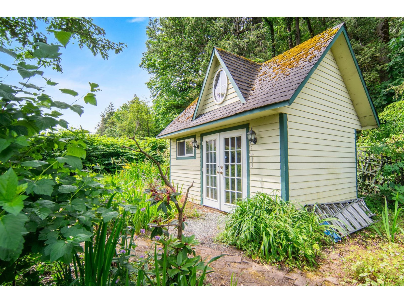 864 HOT SPRINGS ROAD, Harrison Hot Springs, Harrison Hot Springs