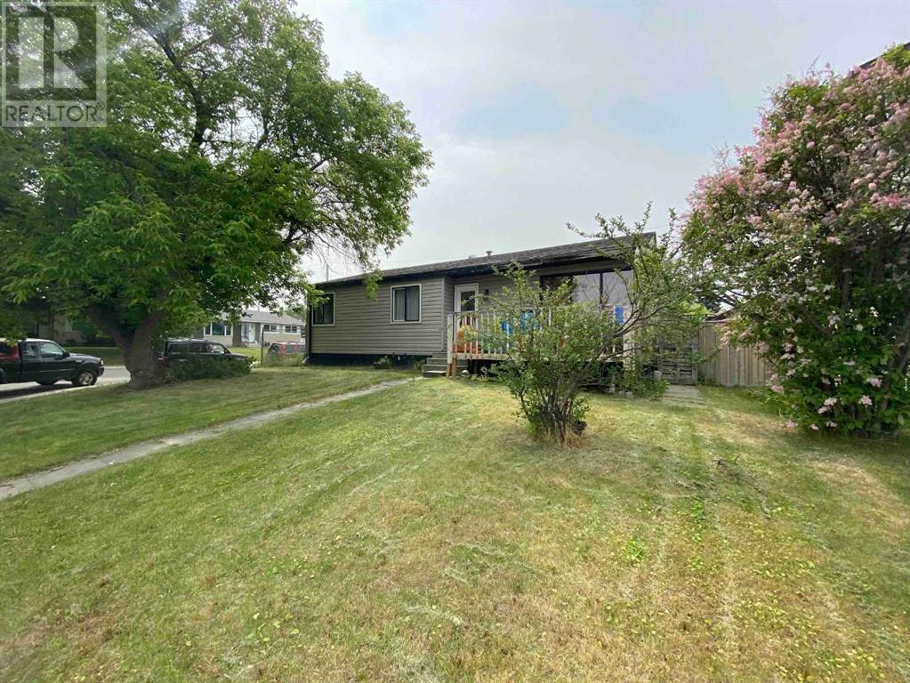 939 Pensdale Crescent SE, Calgary, Alberta