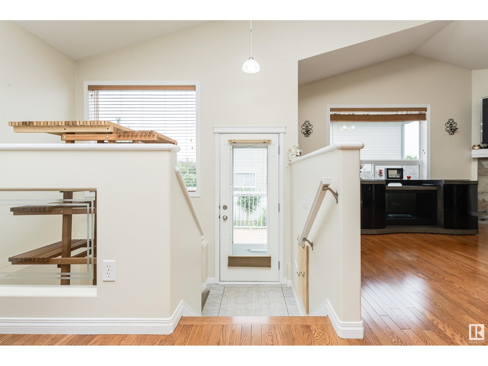 Photo 55 of 16828 117 St Nw, Edmonton AB