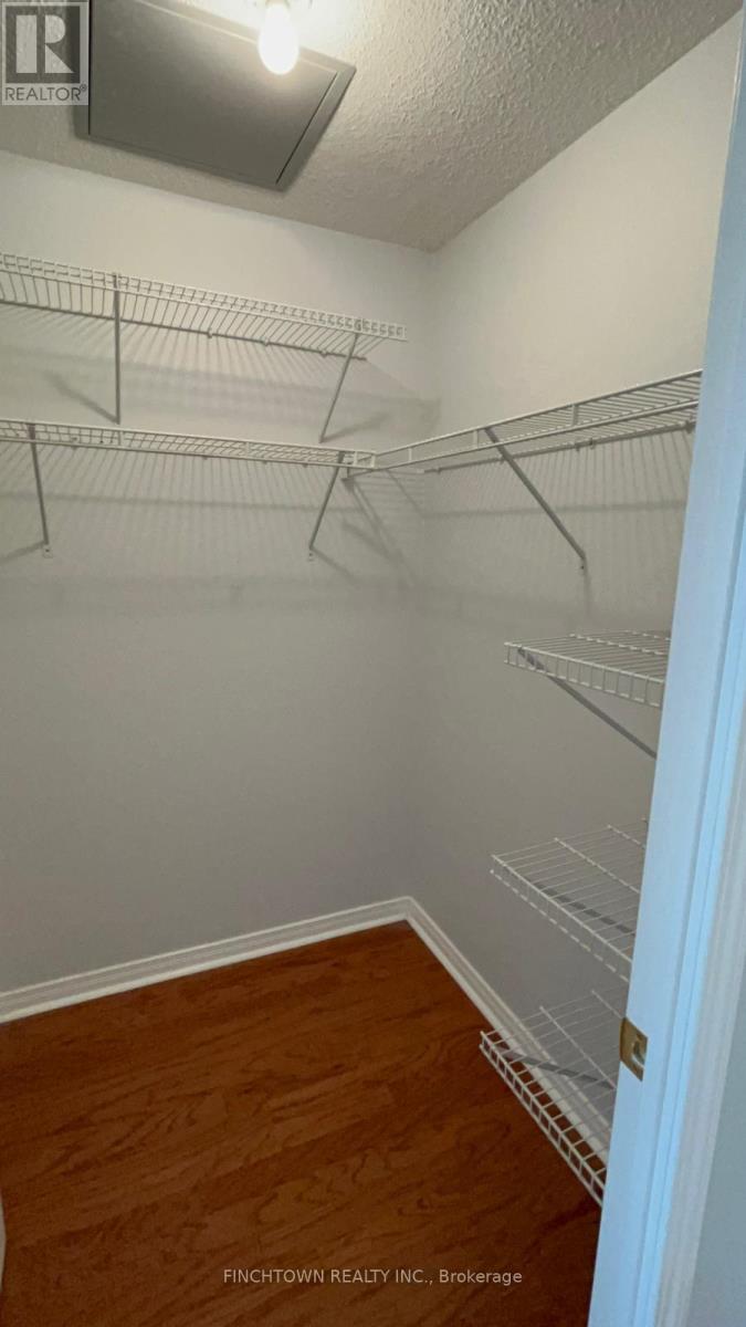 Photo 1 of Ph 18 39 Oneida Crescent, Richmond Hill ON
