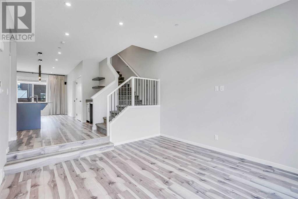 Single Family House for Sale in  LIVINGSTON Avenue NE Livingston Calgary 
