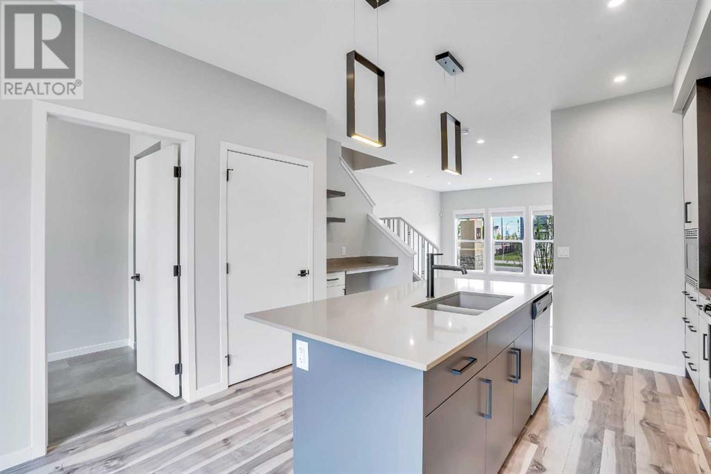 Single Family House for Sale in  LIVINGSTON Avenue NE Livingston Calgary 