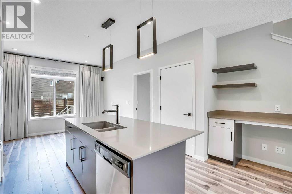 Single Family House for Sale in  LIVINGSTON Avenue NE Livingston Calgary 