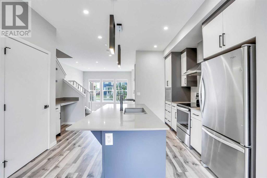 Single Family House for Sale in  LIVINGSTON Avenue NE Livingston Calgary 