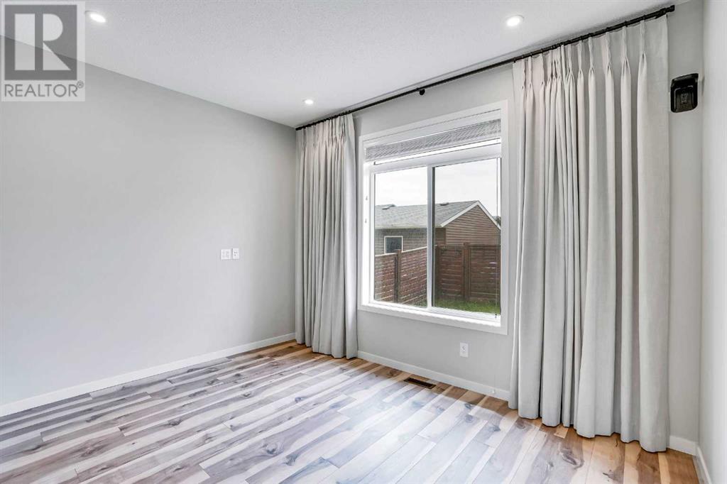 Single Family House for Sale in  LIVINGSTON Avenue NE Livingston Calgary 