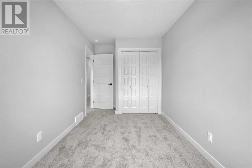 Photo 21 of 27 Amblefield Avenue Nw, Calgary AB
