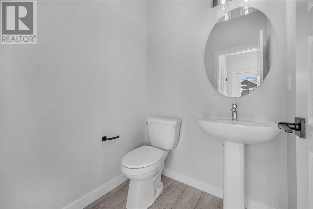Photo 13 of 27 Amblefield Avenue Nw, Calgary AB