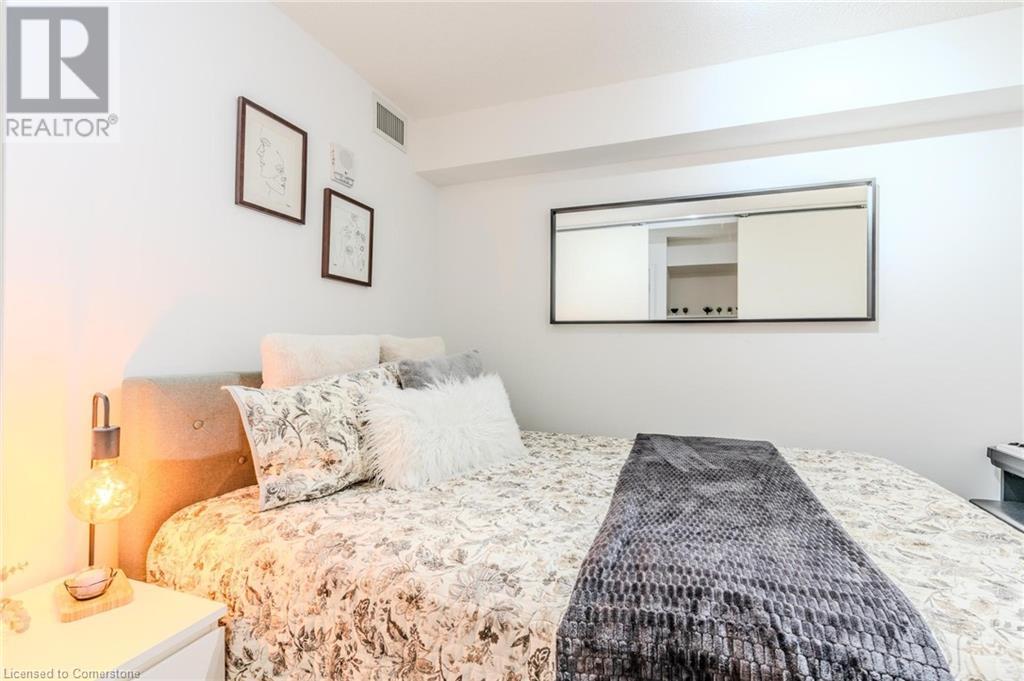 Photo 13 of 1119 Cooke Boulevard Unit B 329, Burlington ON
