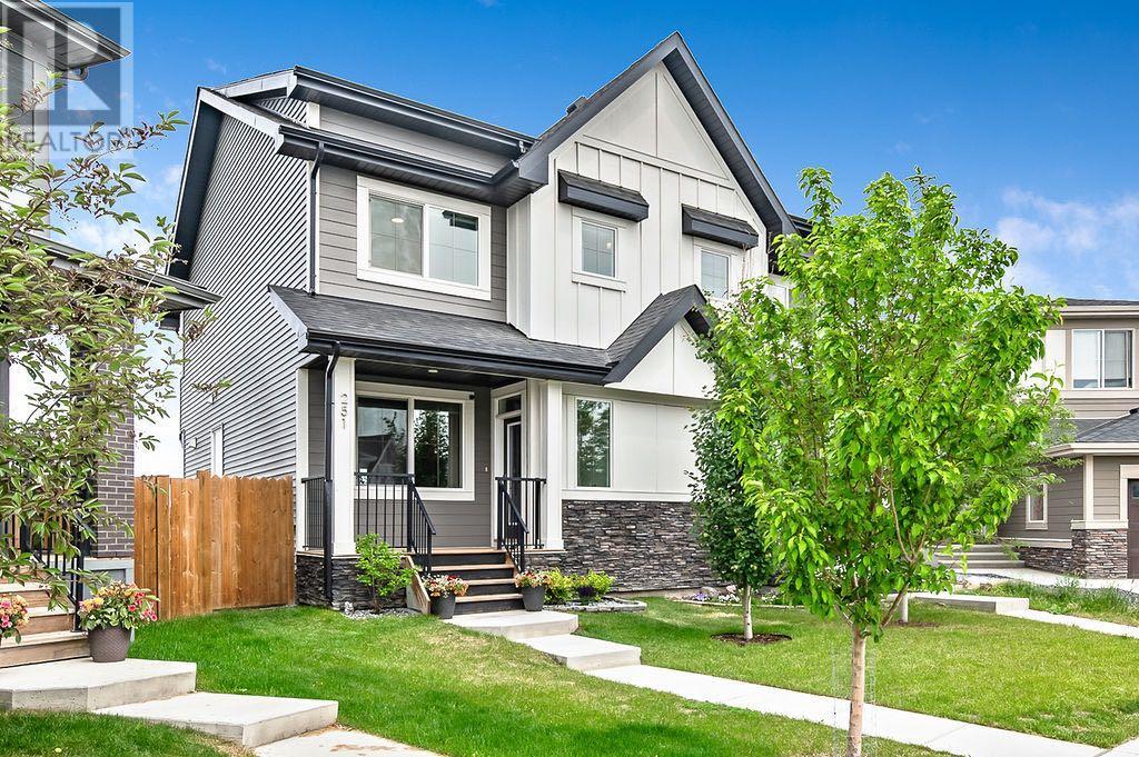 251 Creekstone Way SW, Calgary, Alberta
