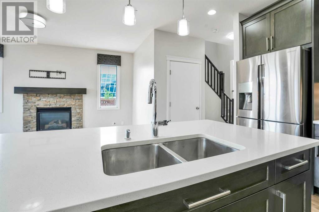 Single Family House for Sale in  Evansglen Circle NW Evanston Calgary 