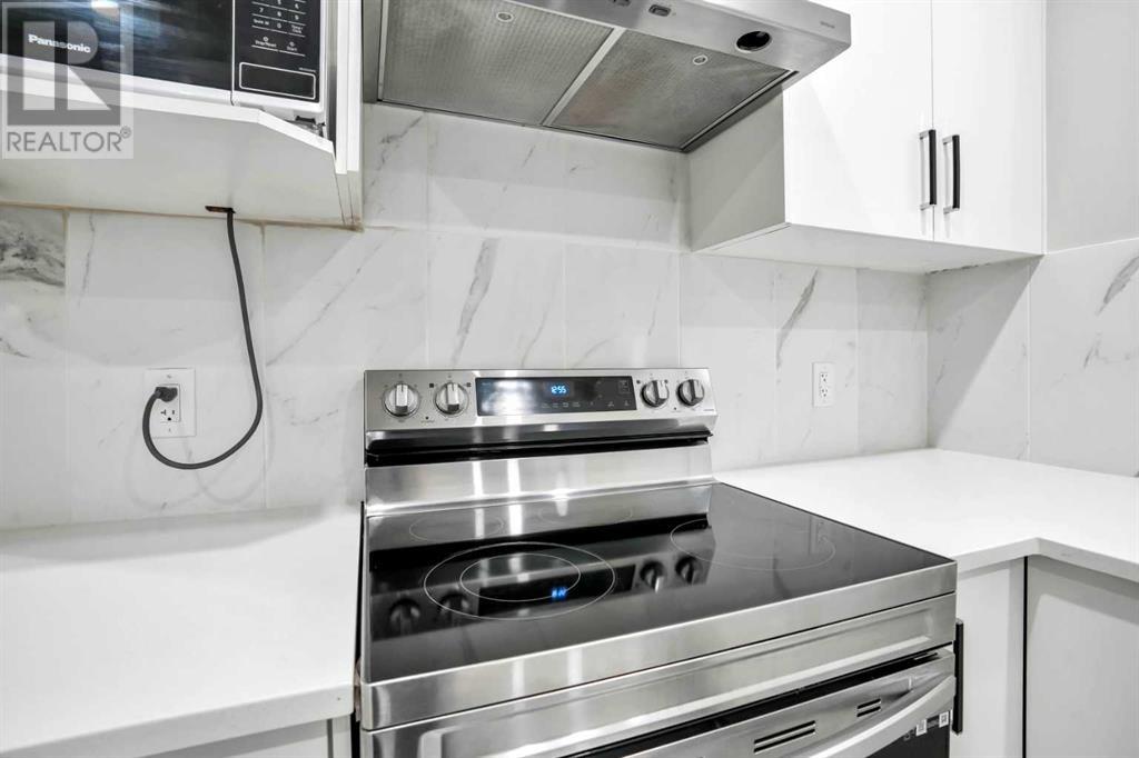 Single Family House for Sale in  Evansglen Circle NW Evanston Calgary 