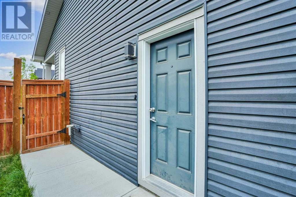 Single Family House for Sale in  Evansglen Circle NW Evanston Calgary 
