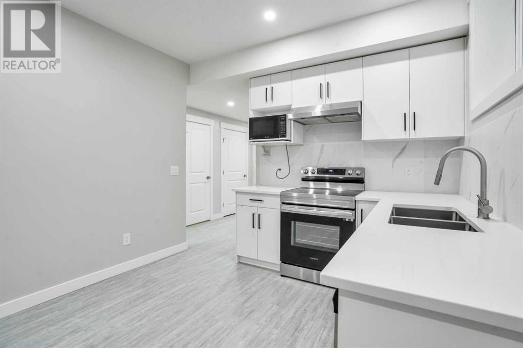 Single Family House for Sale in  Evansglen Circle NW Evanston Calgary 