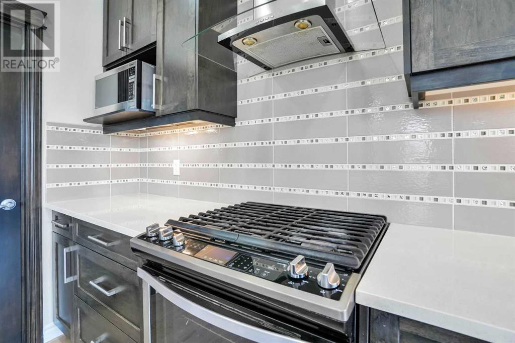 Single Family House for Sale in  Evansglen Circle NW Evanston Calgary 