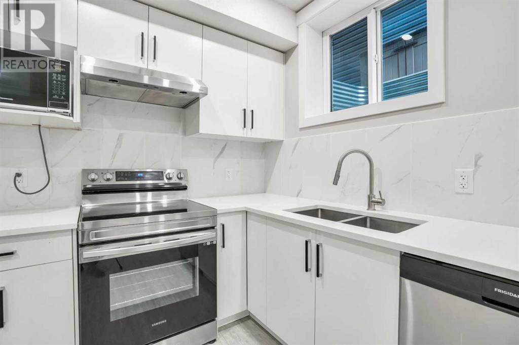 Single Family House for Sale in  Evansglen Circle NW Evanston Calgary 