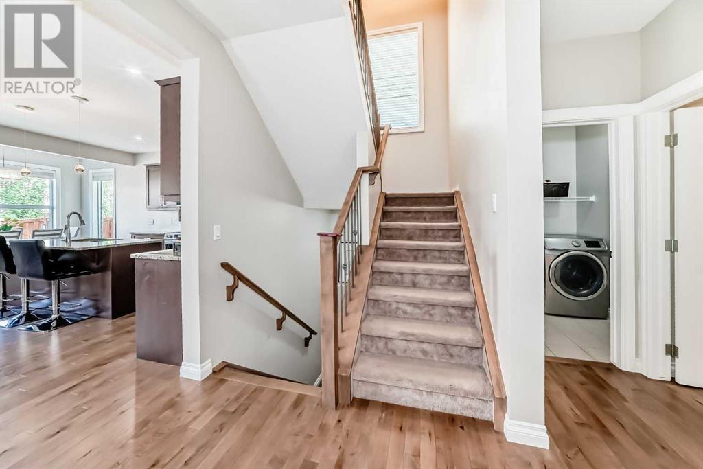 Single Family House for Sale in  Evansborough Road NW Evanston Calgary 