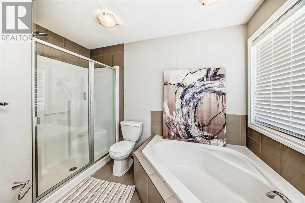 Single Family House for Sale in  Evansborough Road NW Evanston Calgary 