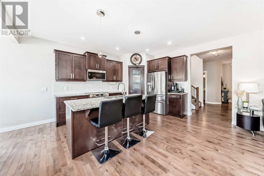 Single Family House for Sale in  Evansborough Road NW Evanston Calgary 
