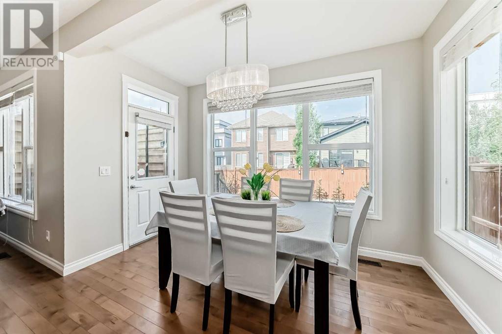 Single Family House for Sale in  Evansborough Road NW Evanston Calgary 