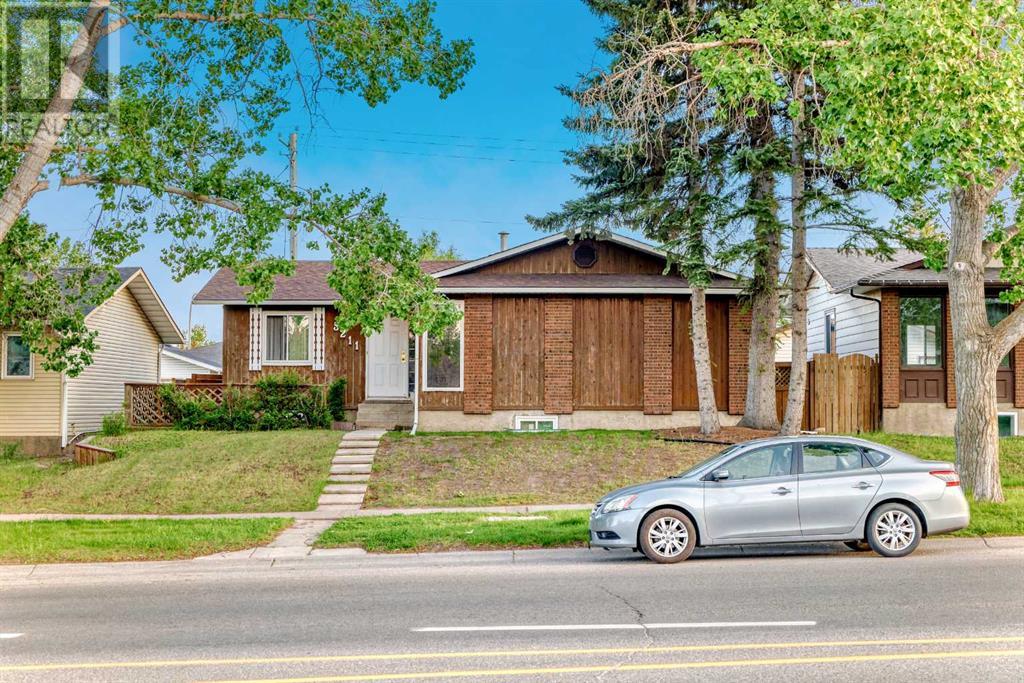 5211 44 Avenue NE, Calgary, Alberta