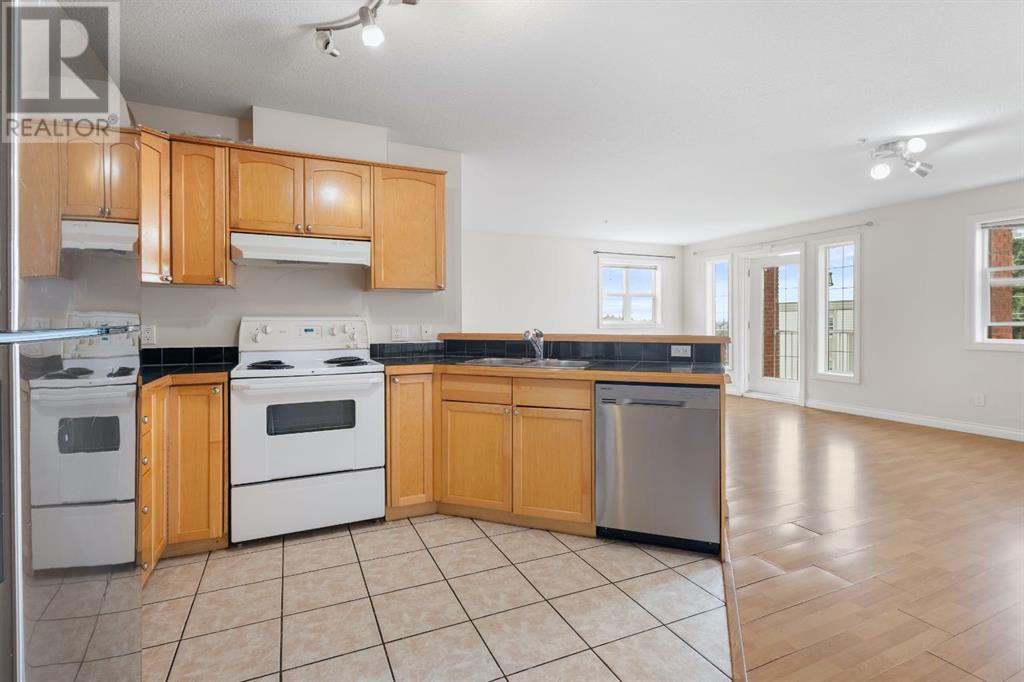 Single Family House for Sale in    Avenue NE Crescent Heights Calgary 