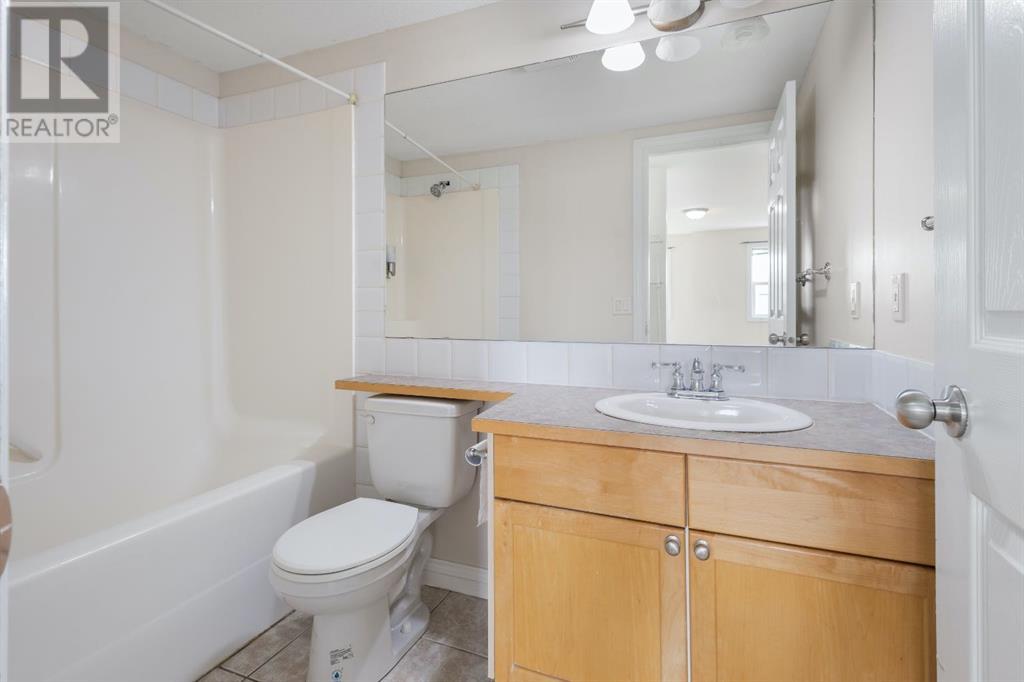Single Family House for Sale in    Avenue NE Crescent Heights Calgary 