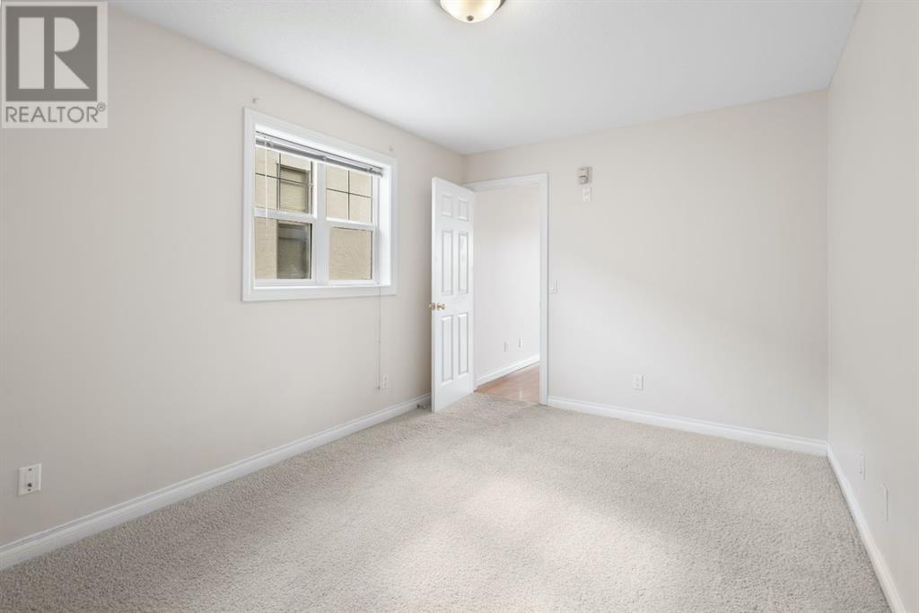 Single Family House for Sale in    Avenue NE Crescent Heights Calgary 