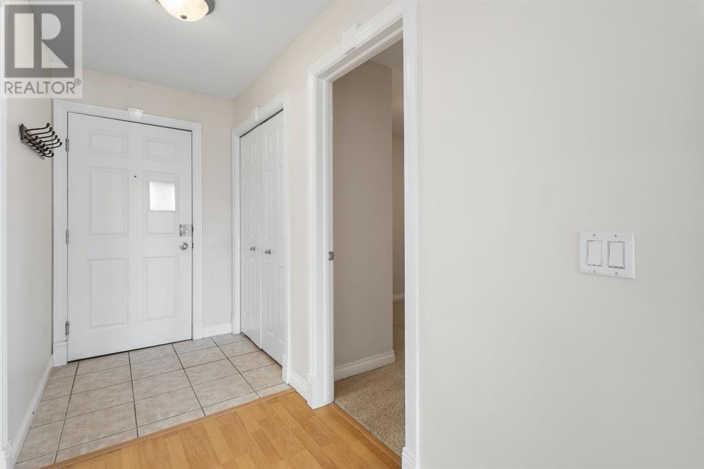 Single Family House for Sale in    Avenue NE Crescent Heights Calgary 