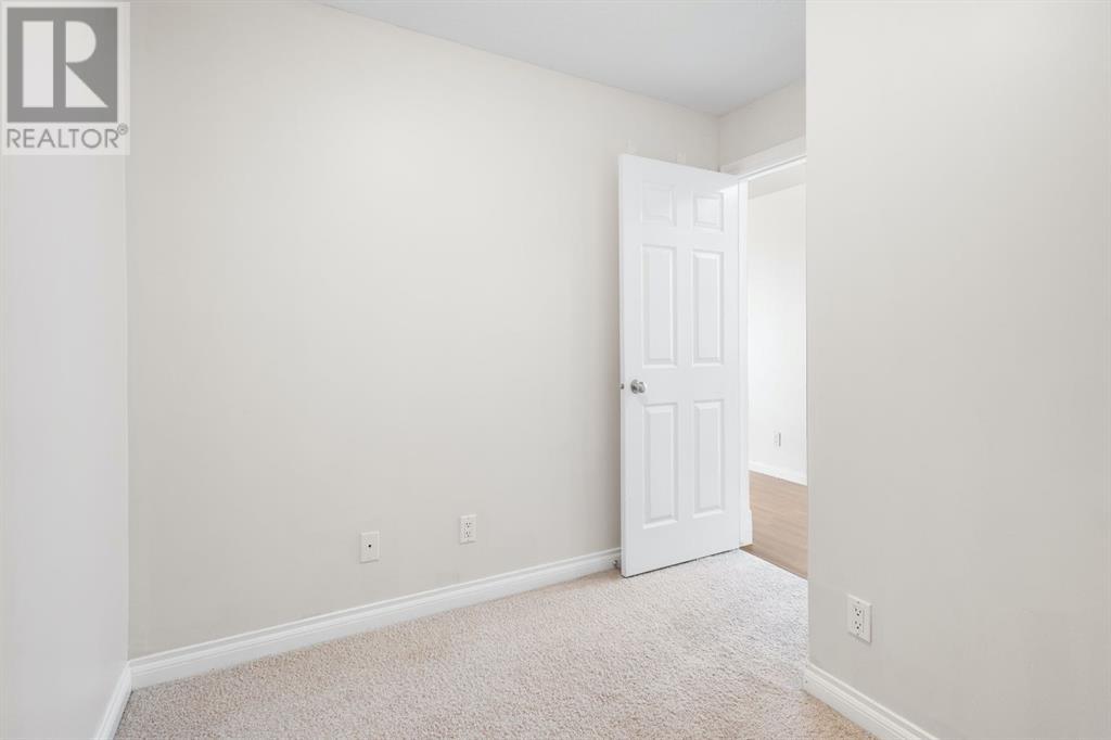 Single Family House for Sale in    Avenue NE Crescent Heights Calgary 