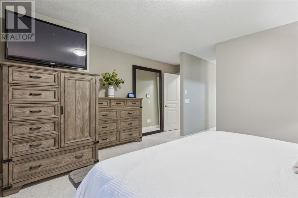 Single Family House for Sale in  Evansbrooke Point NW Evanston Calgary 