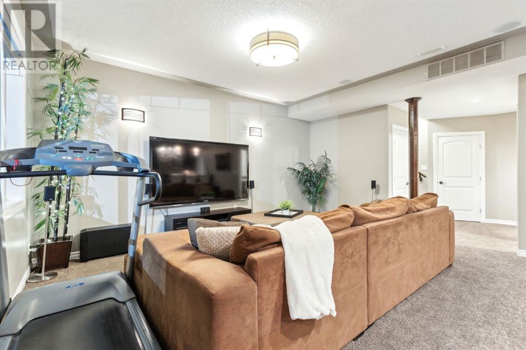 Single Family House for Sale in  Evansbrooke Point NW Evanston Calgary 