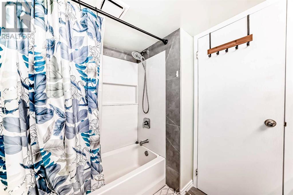 Single Family House for Sale in    Avenue SW Beltline Calgary 