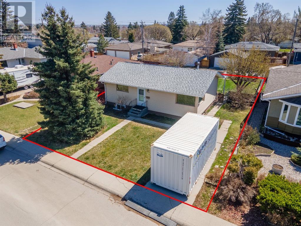 Single Family House Bungalow for Sale in  Fairview Crescent SE Fairview Calgary 