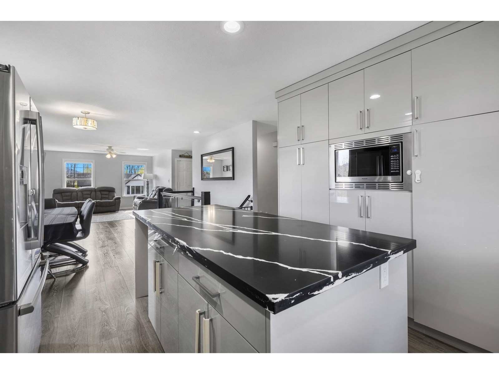 Photo 12 of 34795 1st Avenue, Abbotsford BC