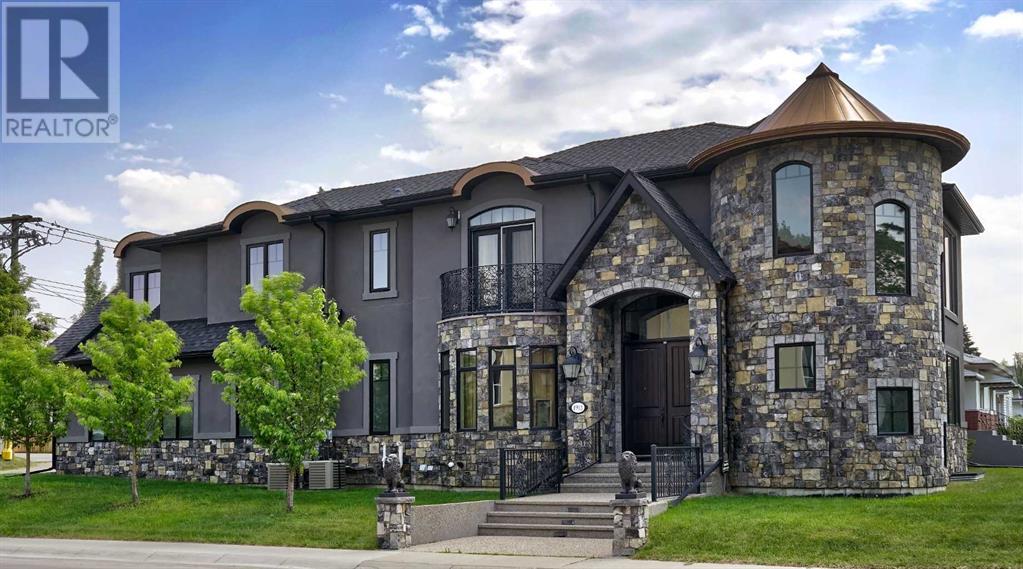 Single Family House for Sale in   Avenue NW Hounsfield Heights/Briar Hill Calgary 